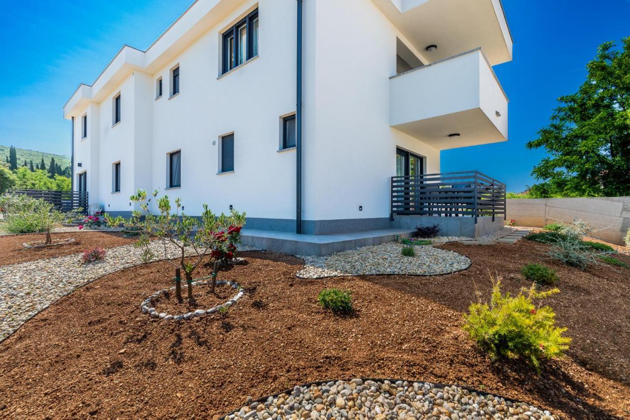 Apartman Jugo Пунат Экстерьер фото